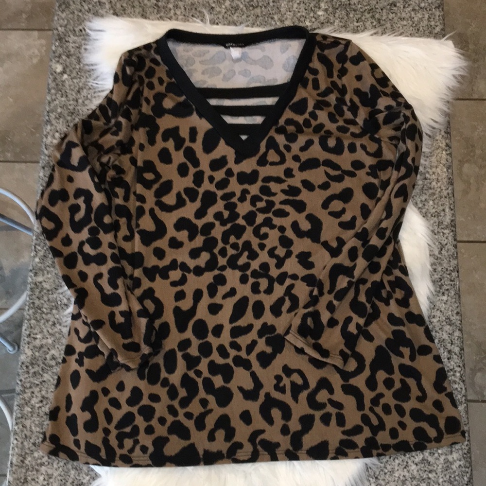 4/$20 cheetah sweater top